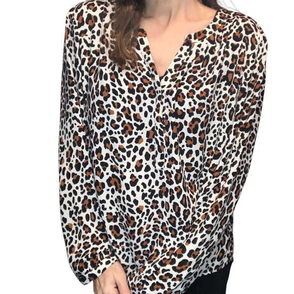 Talbots Sz XL Leopard Print Blouse Top Long Sleeve Split Button Neckline Classic - Picture 1 of 7